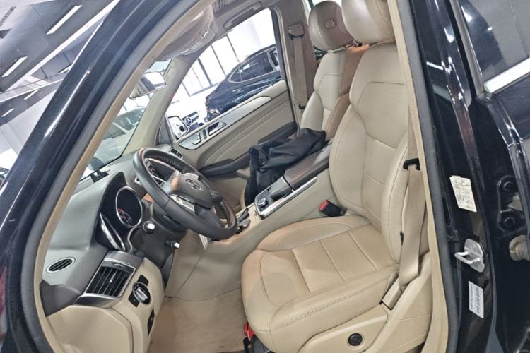 Used Mercedes-Benz M-Class 2012 ML 300 Left Front Seat