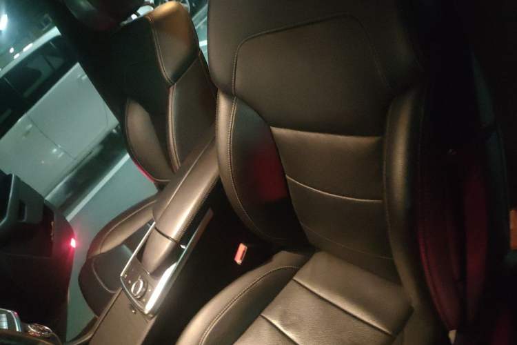 Used Mercedes-Benz M-Class 2012 ML 300 Left Front Seat