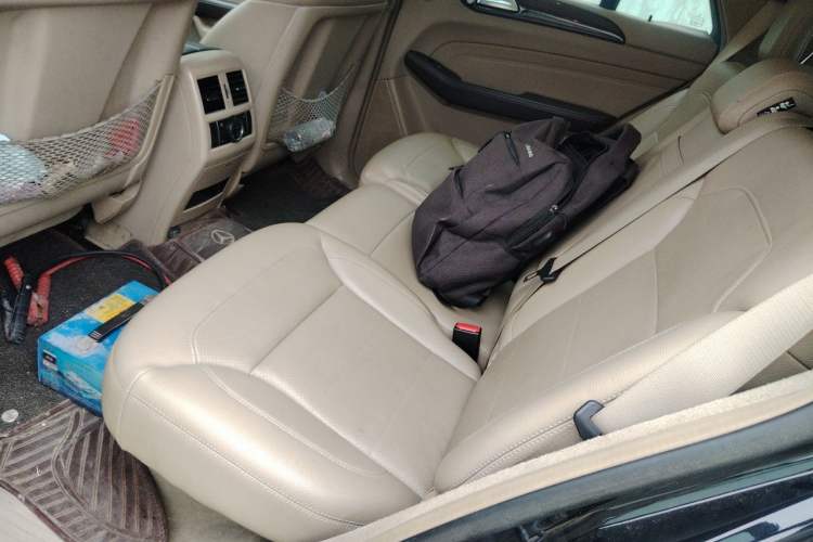 Used Mercedes-Benz M-Class 2012 ML 350 Sport Edition Left Rear Seat