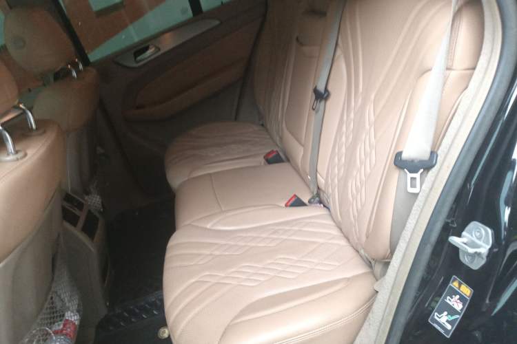 Used Mercedes-Benz M-Class 2012 ML 300 Left Rear Seat