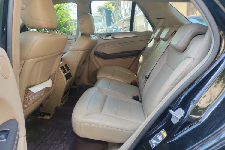 Used Mercedes-Benz M-Class 2012 ML 300 Left Rear Seat