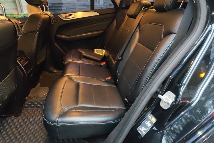 Used Mercedes-Benz M-Class 2012 ML 300 Left Rear Seat
