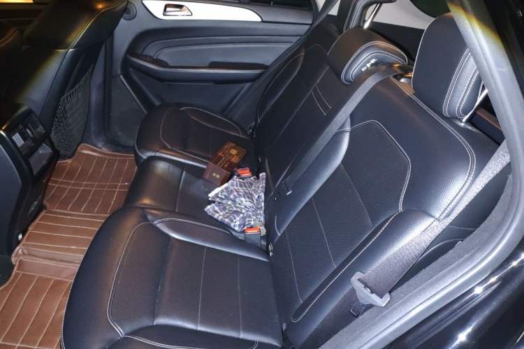 Used Mercedes-Benz M-Class 2012 ML 300 Left Rear Seat