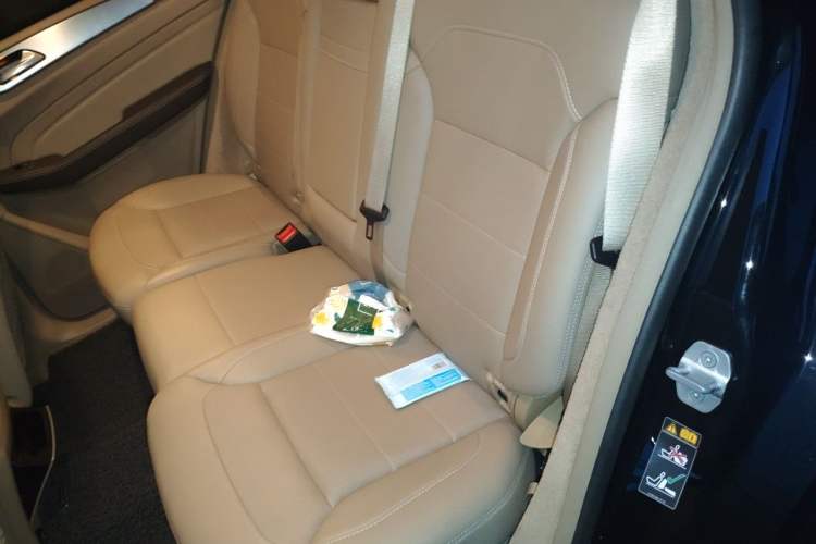 Used Mercedes-Benz M-Class 2012 ML 300 Left Rear Seat
