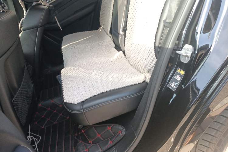 Used Mercedes-Benz M-Class 2012 ML 300 Left Rear Seat