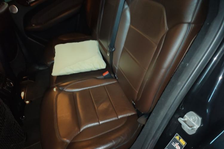 Used Mercedes-Benz M-Class 2012 ML 350 Luxury Edition Left Rear Seat