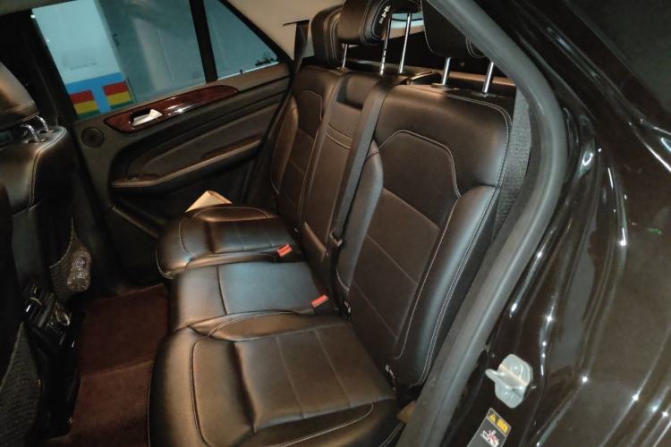 Used Mercedes-Benz M-Class 2012 ML 350 Sport Edition Left Rear Seat