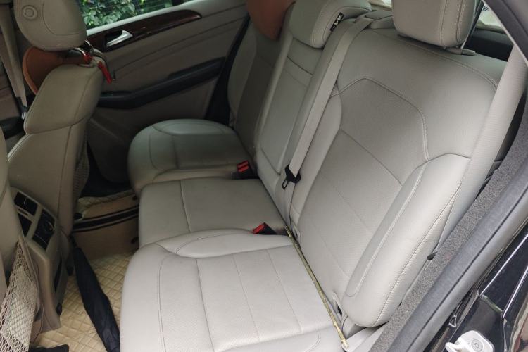 Used Mercedes-Benz M-Class 2012 ML 350 Sport Edition Left Rear Seat