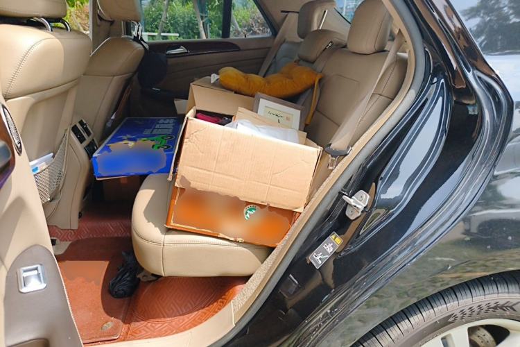 Used Mercedes-Benz M-Class 2012 ML 350 Sport Edition Left Rear Seat