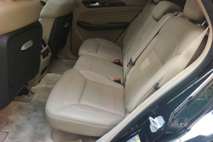 Used Mercedes-Benz M-Class 2012 ML 350 Sport Edition Left Rear Seat