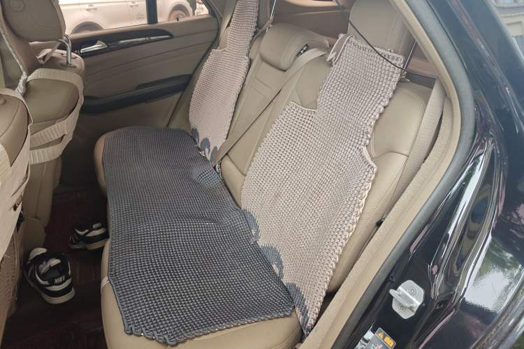 Used Mercedes-Benz M-Class 2012 ML 350 Sport Edition Left Rear Seat