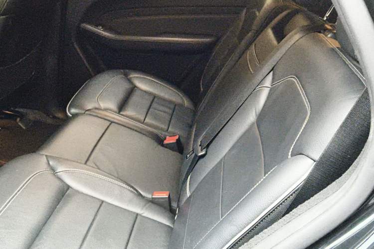 Used Mercedes-Benz M-Class 2012 ML 350 Luxury Edition Left Rear Seat