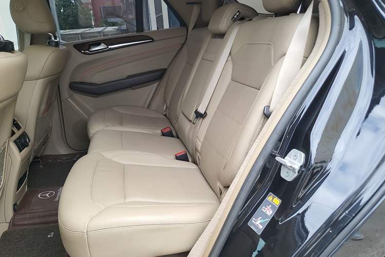 Used Mercedes-Benz M-Class 2012 ML 350 Sport Edition Left Rear Seat