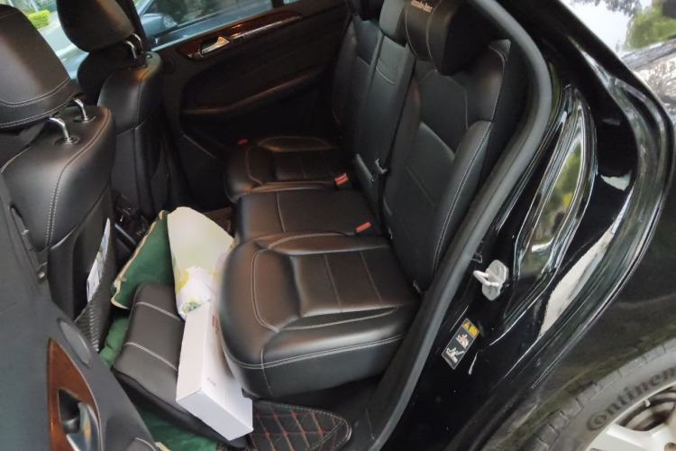Used Mercedes-Benz M-Class 2012 ML 350 Sport Edition Left Rear Seat
