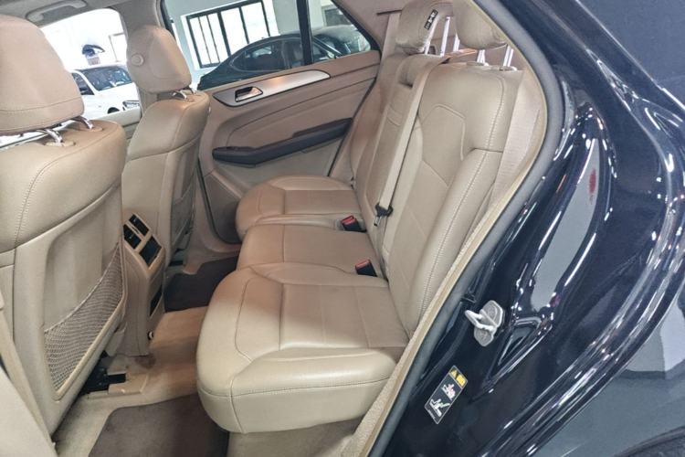Used Mercedes-Benz M-Class 2012 ML 300 Left Rear Seat