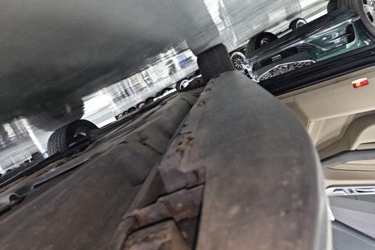 Used Mercedes-Benz M-Class 2012 ML 300 Left Side Sill