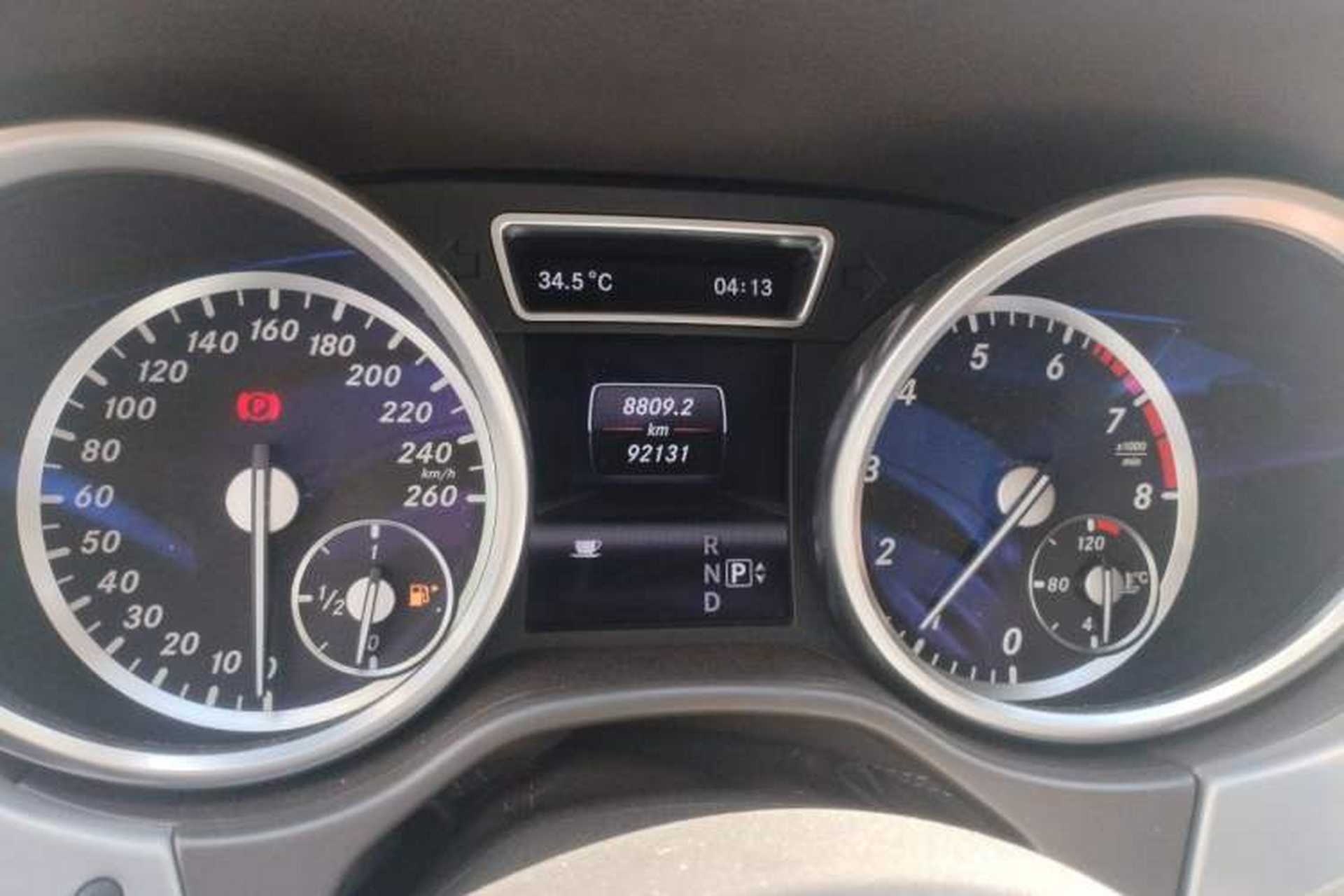 Used Mercedes-Benz M-Class 2012 ML 300 Odometer Close Up