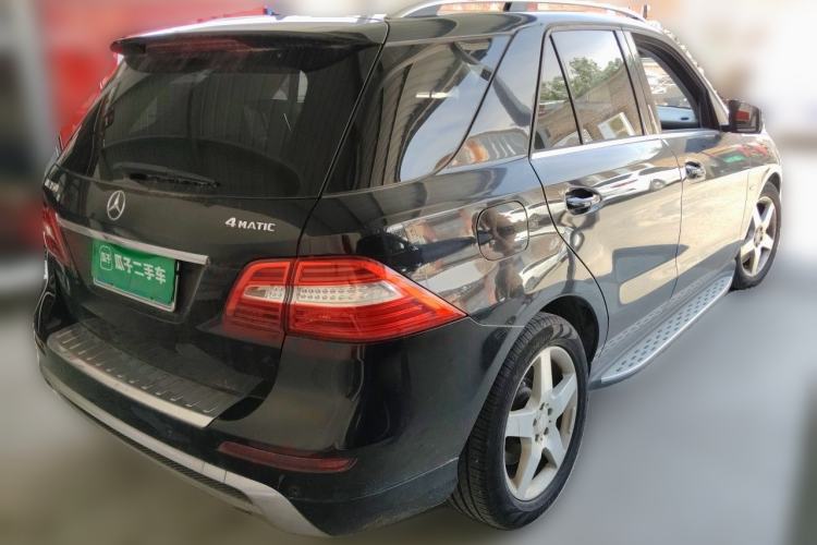 Used Mercedes-Benz M-Class 2012 ML 350 Luxury Edition Rear Right 45 Deg