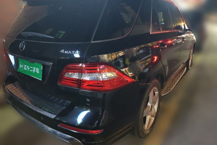 Used Mercedes-Benz M-Class 2012 ML 350 Luxury Edition Rear Right 45 Deg