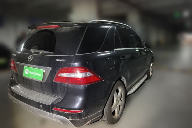 Used Mercedes-Benz M-Class 2012 ML 350 Luxury Edition Rear Right 45 Deg