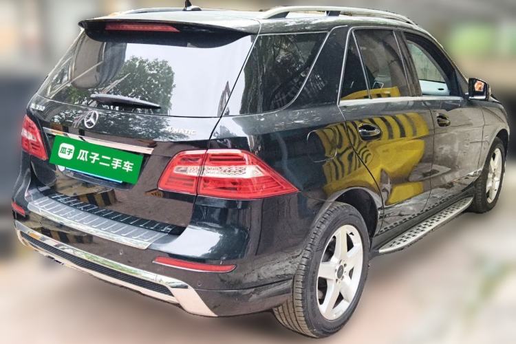 Used Mercedes-Benz M-Class 2012 ML 350 Luxury Edition Rear Right 45 Deg