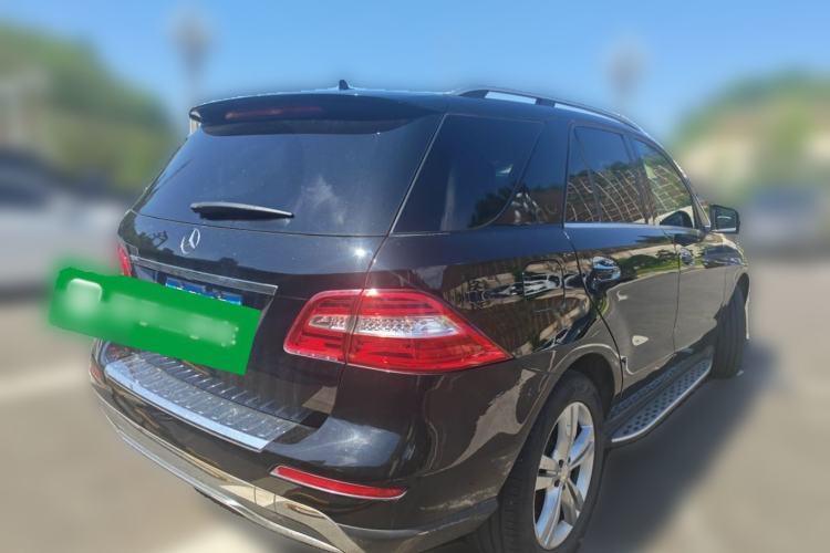 Used Mercedes-Benz M-Class 2012 ML 350 Luxury Edition Rear Right 45 Deg
