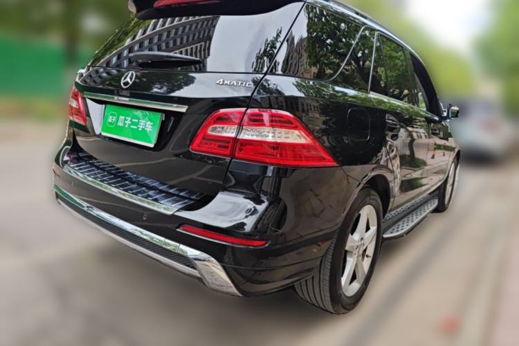Used Mercedes-Benz M-Class 2012 ML 350 Luxury Edition Rear Right 45 Deg