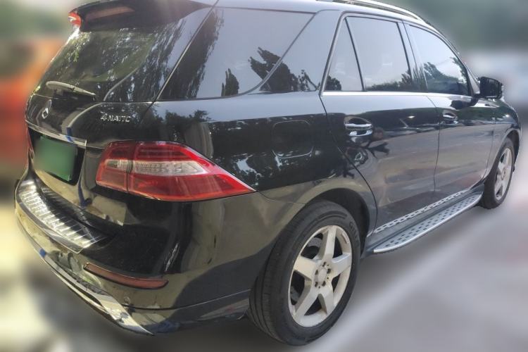 Used Mercedes-Benz M-Class 2012 ML 350 Luxury Edition Rear Right 45 Deg