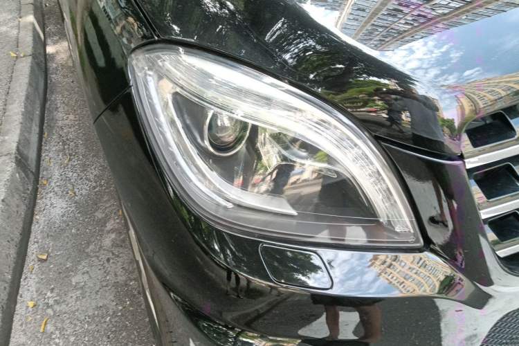 Used Mercedes-Benz M-Class 2012 ML 350 Sport Edition Right Front Headlight