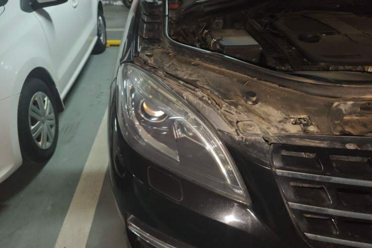 Used Mercedes-Benz M-Class 2012 ML 350 Luxury Edition Right Front Headlight