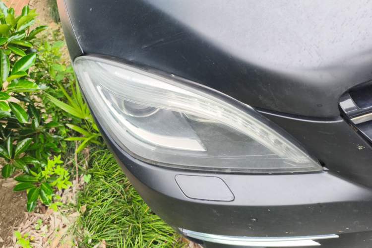 Used Mercedes-Benz M-Class 2012 ML 350 Sport Edition Right Front Headlight