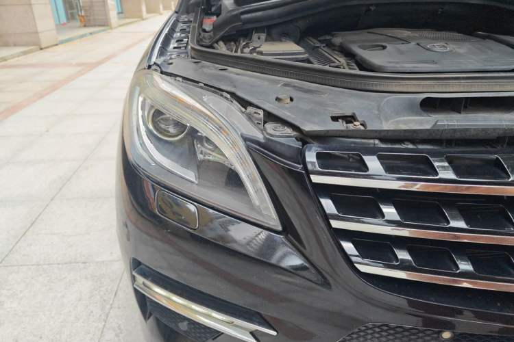Used Mercedes-Benz M-Class 2012 ML 350 Sport Edition Right Front Headlight
