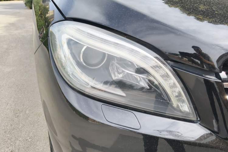 Used Mercedes-Benz M-Class 2012 ML 350 Luxury Edition Right Front Headlight
