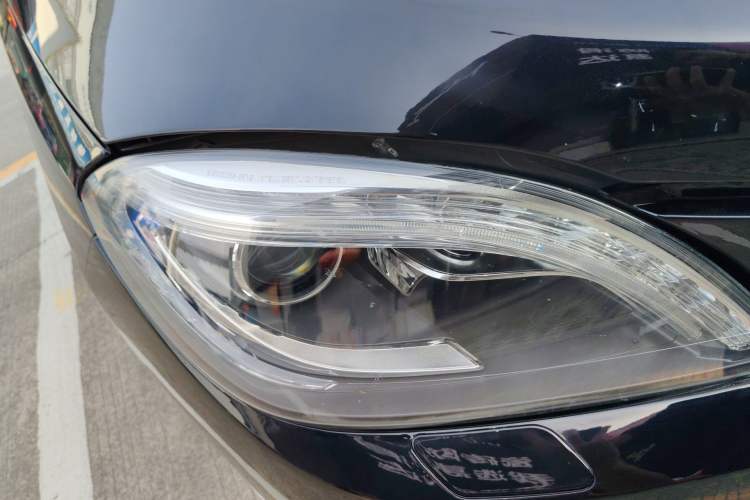 Used Mercedes-Benz M-Class 2012 ML 350 Sport Edition Right Front Headlight