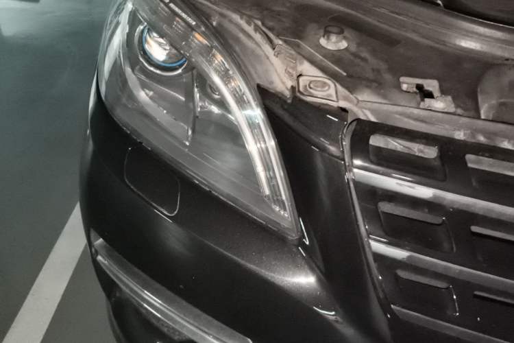 Used Mercedes-Benz M-Class 2012 ML 350 Sport Edition Right Front Headlight