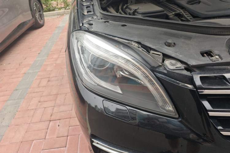 Used Mercedes-Benz M-Class 2012 ML 350 Sport Edition Right Front Headlight