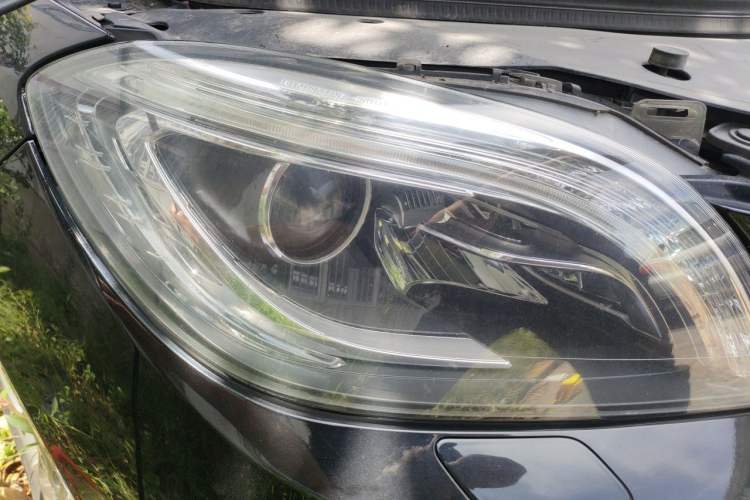 Used Mercedes-Benz M-Class 2012 ML 350 Sport Edition Right Front Headlight