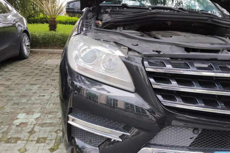 Used Mercedes-Benz M-Class 2012 ML 350 Sport Edition Right Front Headlight