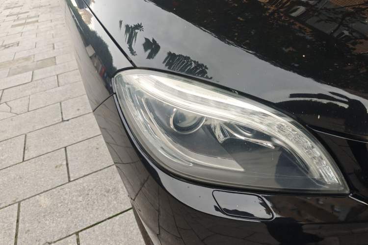 Used Mercedes-Benz M-Class 2012 ML 350 Luxury Edition Right Front Headlight