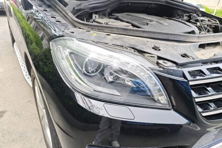 Used Mercedes-Benz M-Class 2012 ML 350 Sport Edition Right Front Headlight