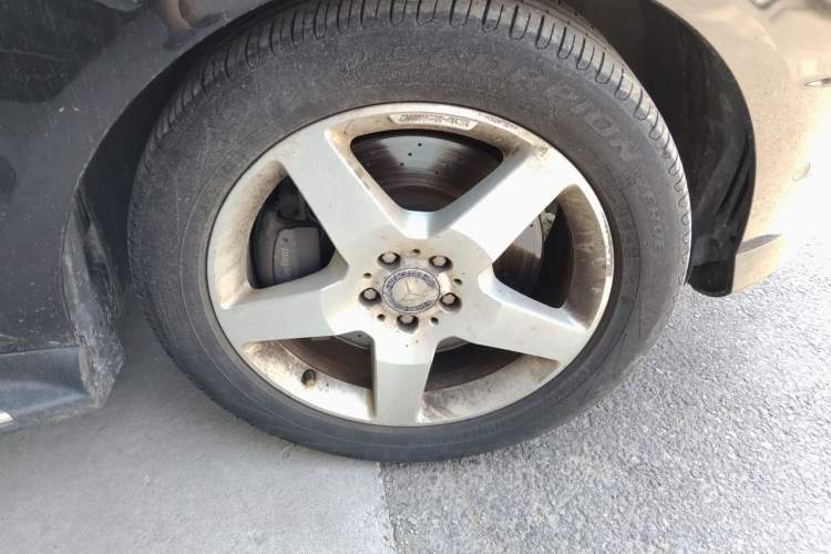 Used Mercedes-Benz M-Class 2012 ML 350 Luxury Edition Right Front Wheel Hub