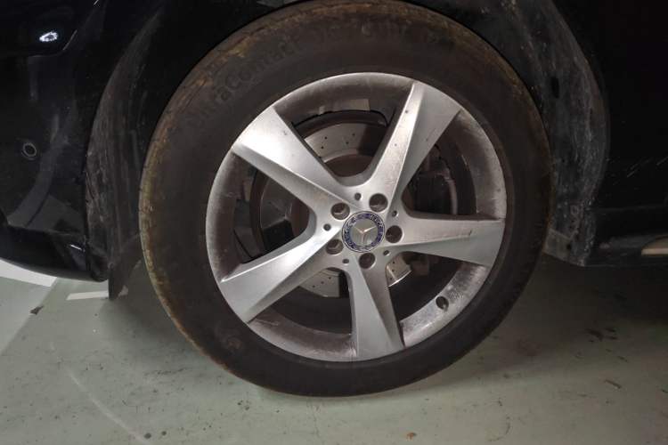 Used Mercedes-Benz M-Class 2012 ML 300 Right Front Wheel Hub