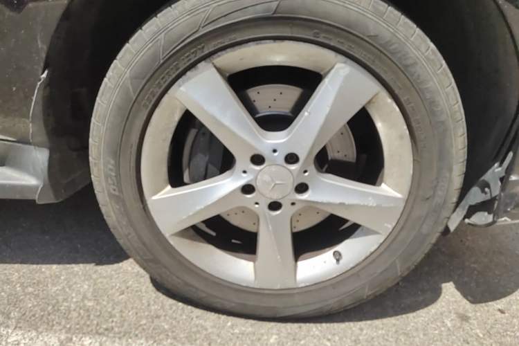 Used Mercedes-Benz M-Class 2012 ML 300 Right Front Wheel Hub