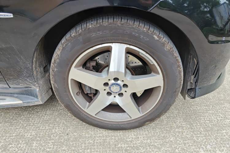 Used Mercedes-Benz M-Class 2012 ML 350 Luxury Edition Right Front Wheel Hub