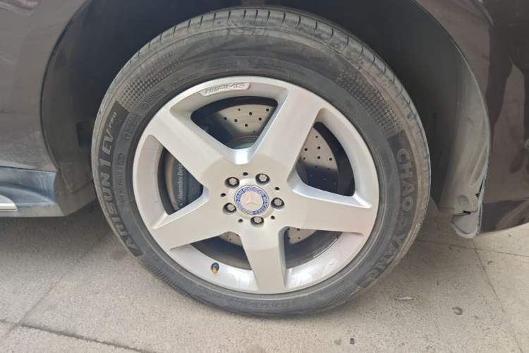 Used Mercedes-Benz M-Class 2012 ML 350 Luxury Edition Right Front Wheel Hub