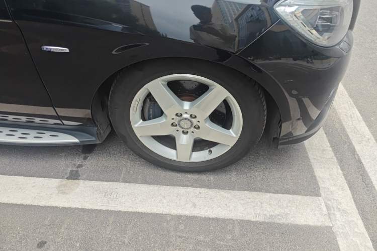 Used Mercedes-Benz M-Class 2012 ML 350 Luxury Edition Right Front Wheel Hub