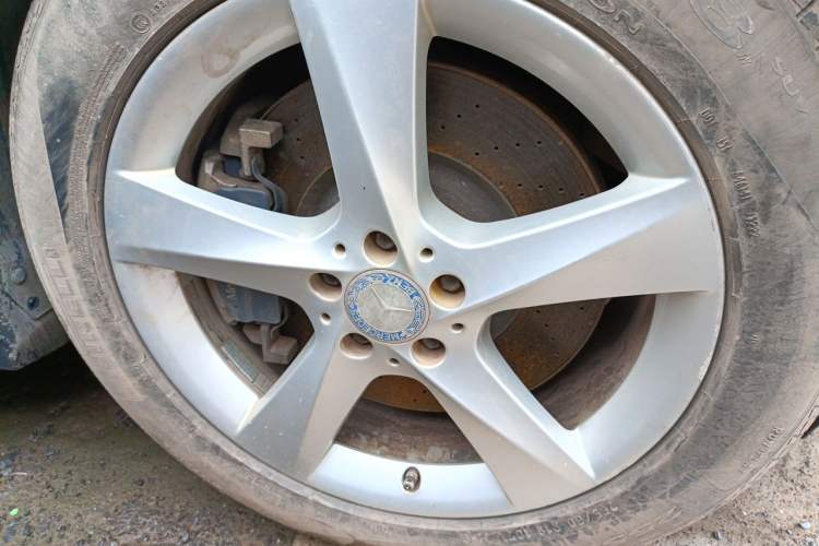 Used Mercedes-Benz M-Class 2012 ML 350 Luxury Edition Right Front Wheel Hub