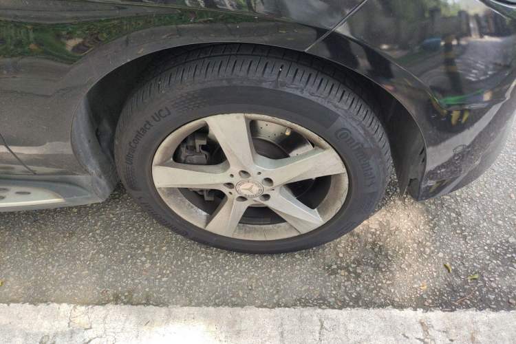 Used Mercedes-Benz M-Class 2012 ML 350 Sport Edition Right Front Wheel Hub