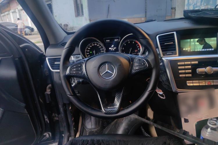 Used Mercedes-Benz M-Class 2012 ML 350 Sport Edition Steering Wheel