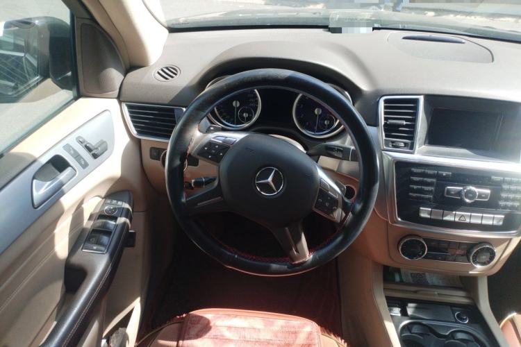 Used Mercedes-Benz M-Class 2012 ML 300 Steering Wheel